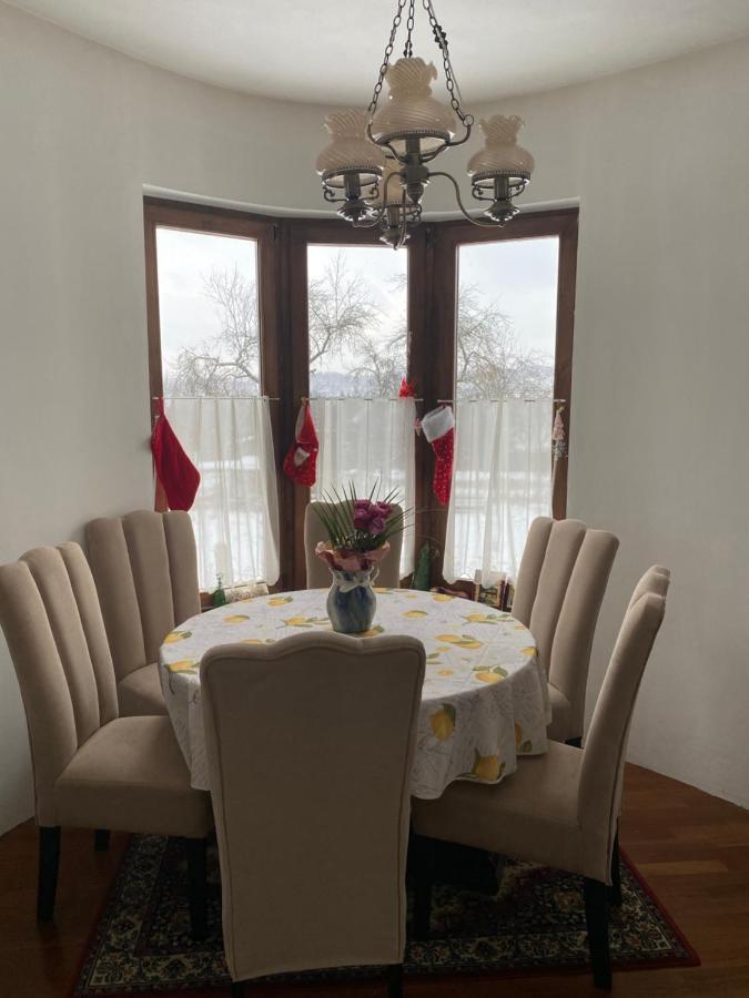 הוילה Gladna Montana Casa Dea מראה חיצוני תמונה